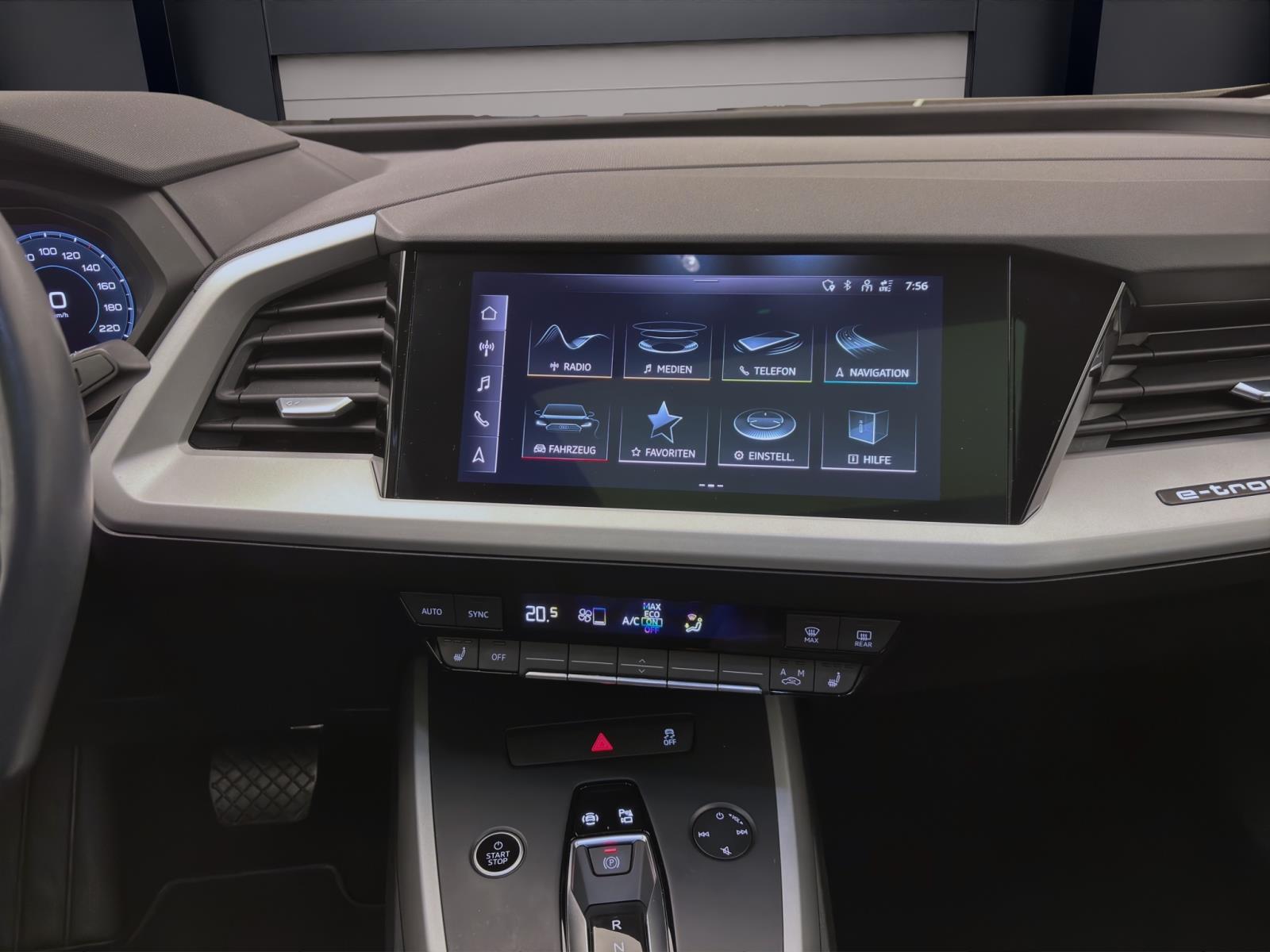 Audi Q4 e-tron 35 PANO LM19 SOUND VIRTUAL NAVI+ KAMERA