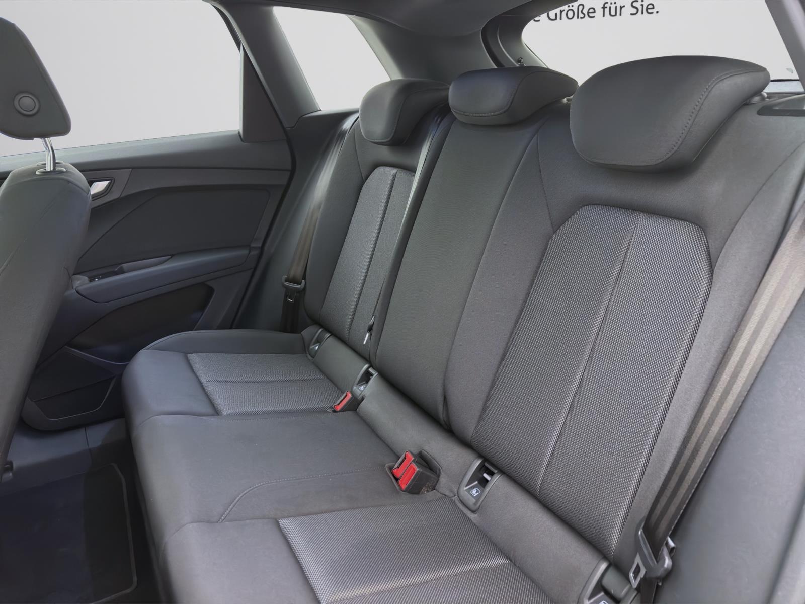 Audi Q4 e-tron 35 PANO LM19 SOUND VIRTUAL NAVI+ KAMERA