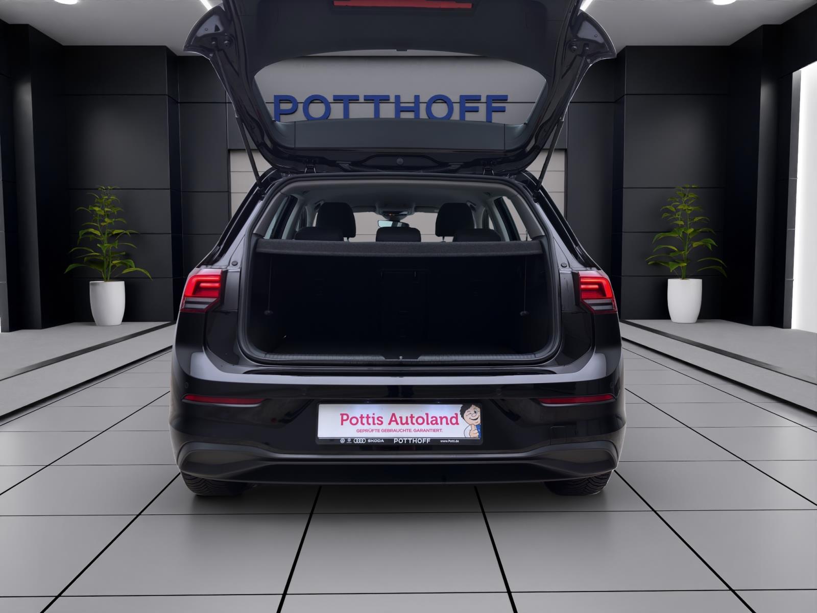 Volkswagen Golf 1.5 TSI LIFE PDC LED NAVI SITZHZG