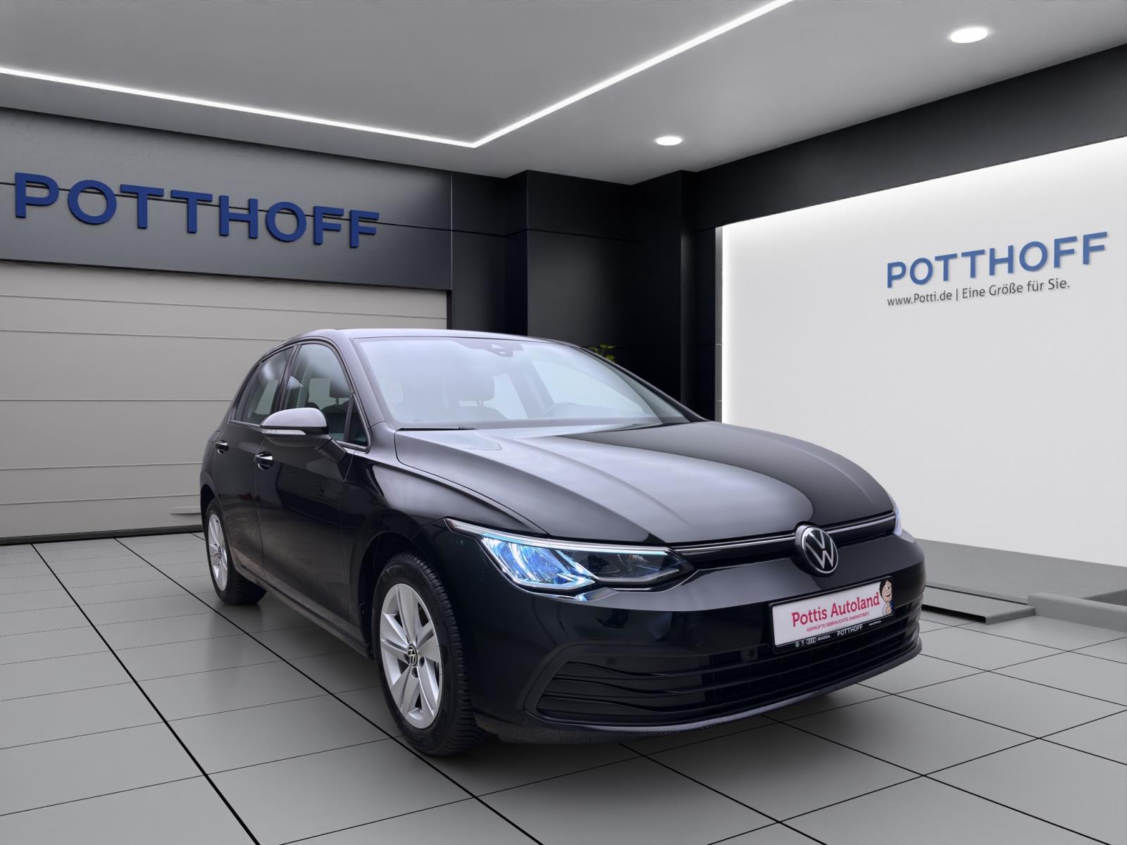 Volkswagen Golf 1.5 TSI LIFE PDC LED NAVI SITZHZG