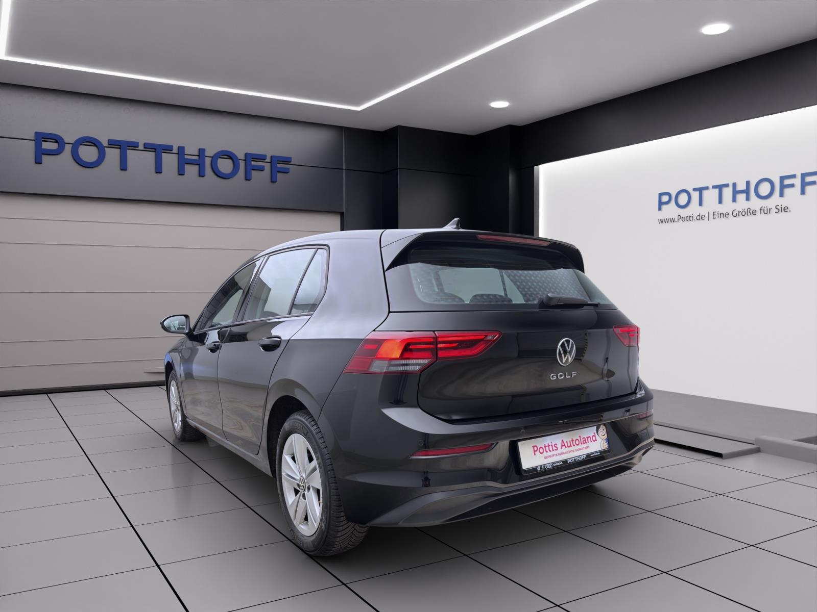 Volkswagen Golf 1.5 TSI LIFE PDC LED NAVI SITZHZG