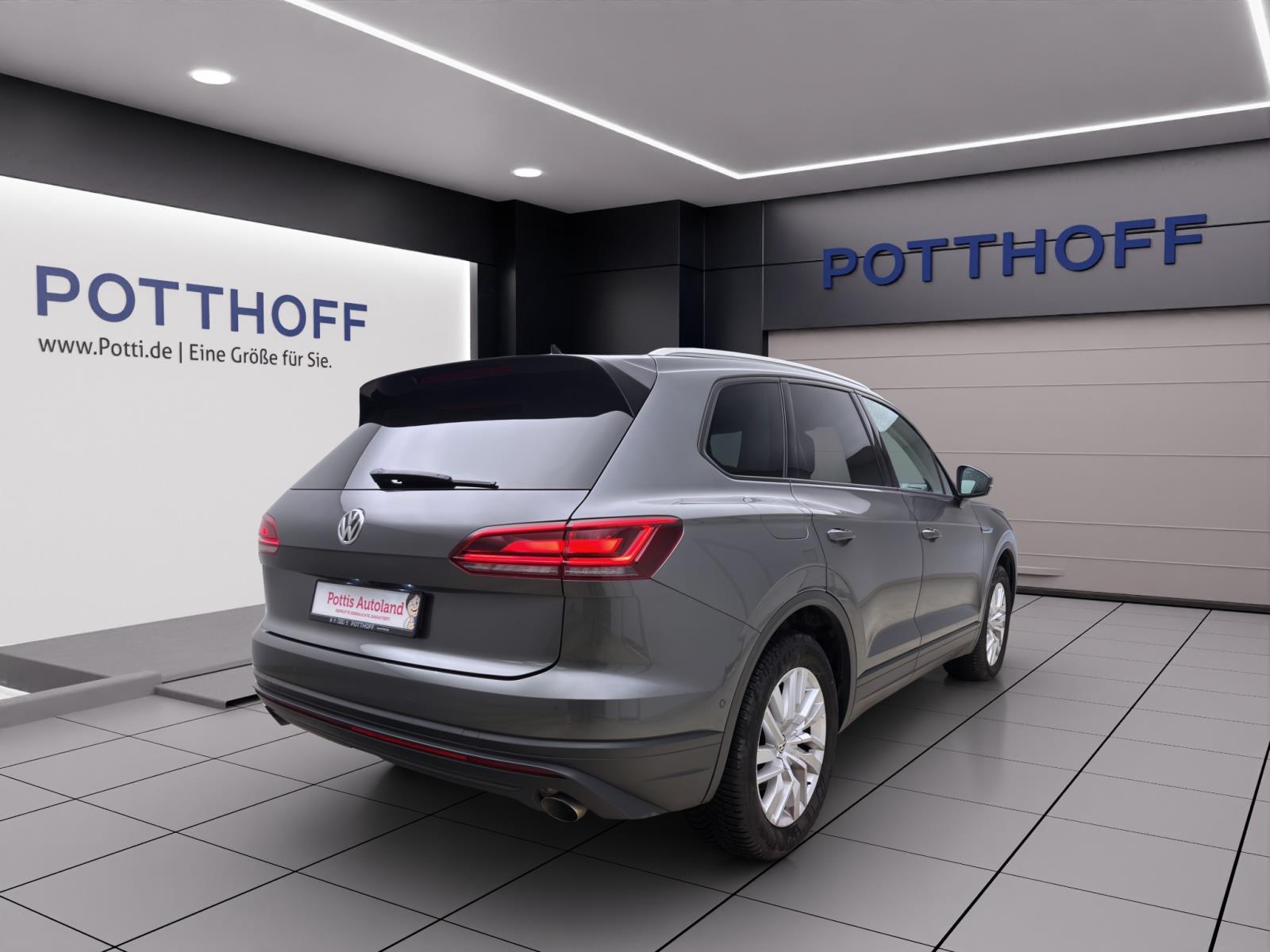 Volkswagen Touareg 3.0 TDI Tiptronic 4M STANDHZG AHK NAVI KAMERA