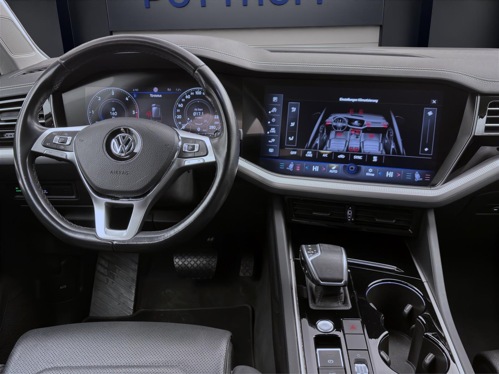 Volkswagen Touareg 3.0 TDI Tiptronic 4M STANDHZG AHK NAVI KAMERA