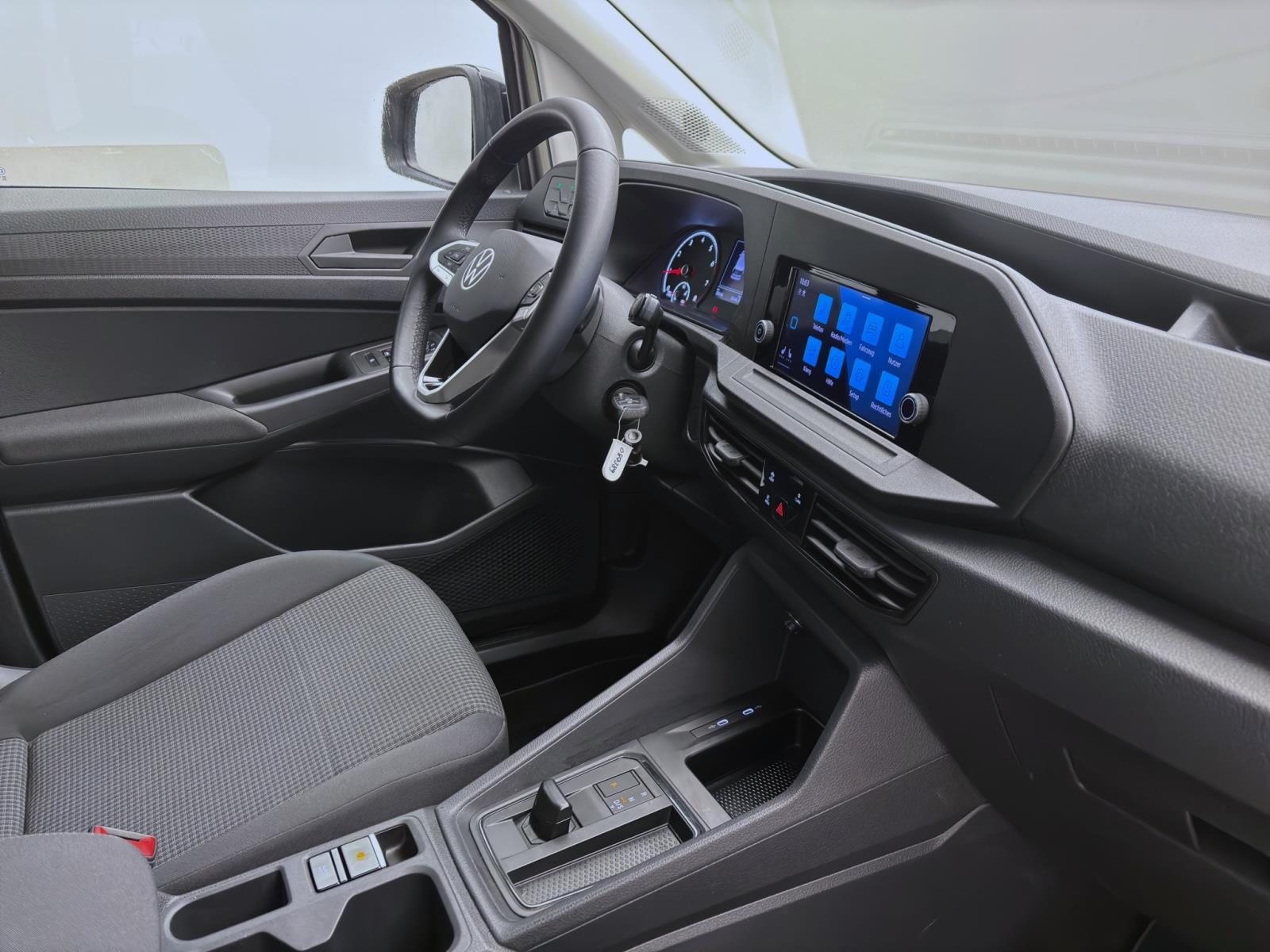 Volkswagen Caddy 1.5 TSI DSG 5-SITZER KLIMA PDC SCHIEBETÜREN