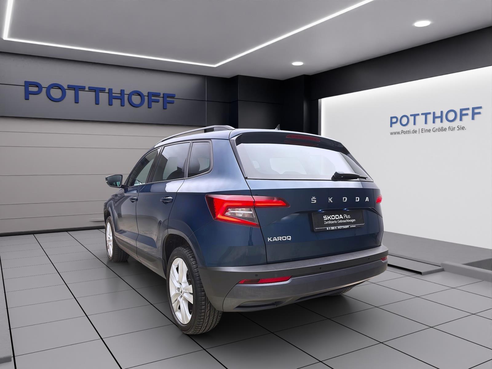Skoda Karoq 1.5 TSI Style AHK ACC PDC Navi Sitzhzg TravelAssist