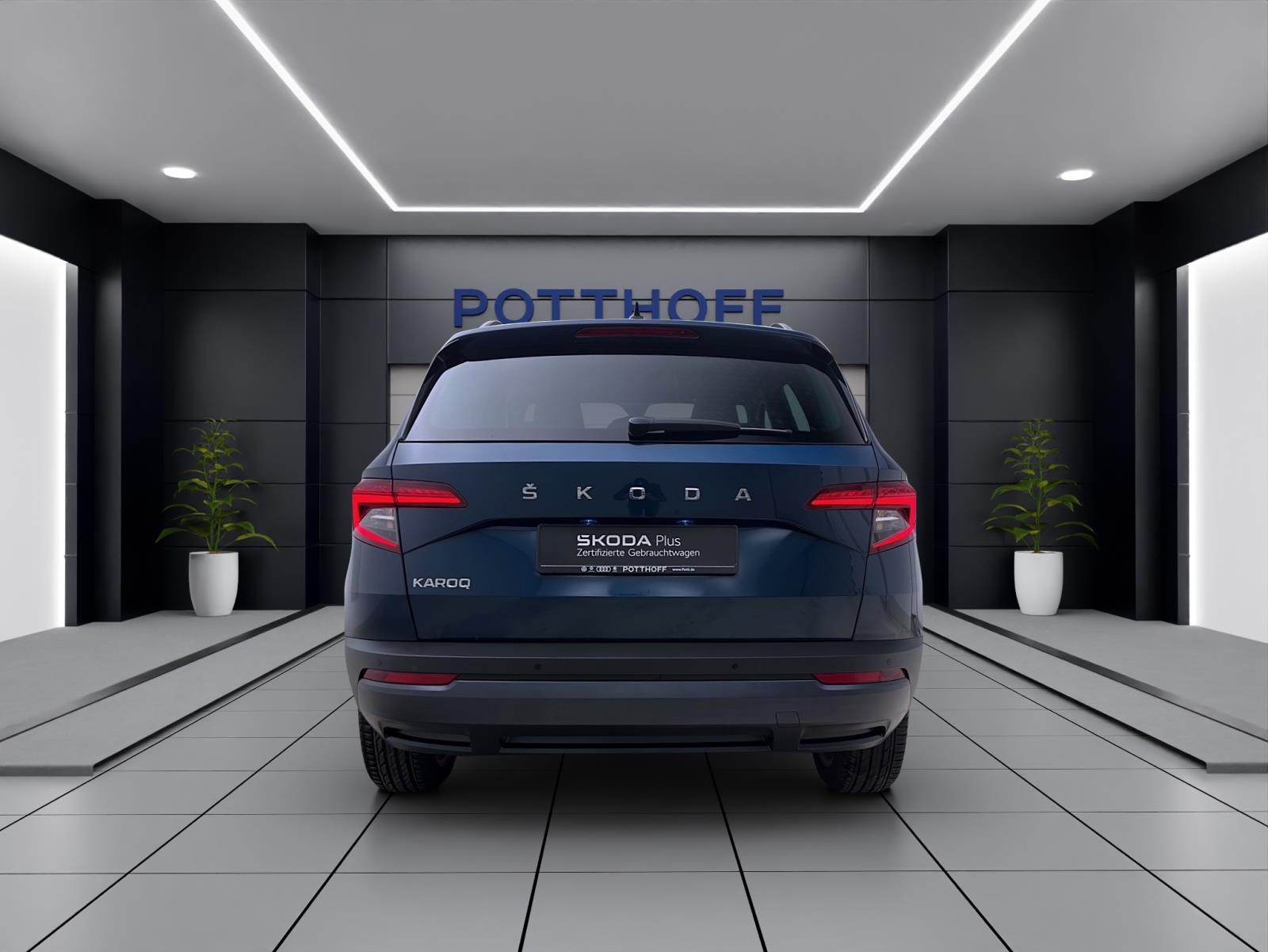 Skoda Karoq 1.5 TSI Style AHK ACC PDC Navi Sitzhzg TravelAssist
