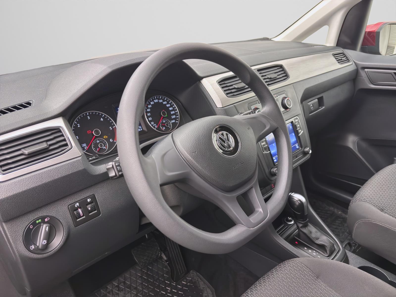 Volkswagen Caddy 2.0 TDI DSG AHK KLIMA PDC SITZHZG