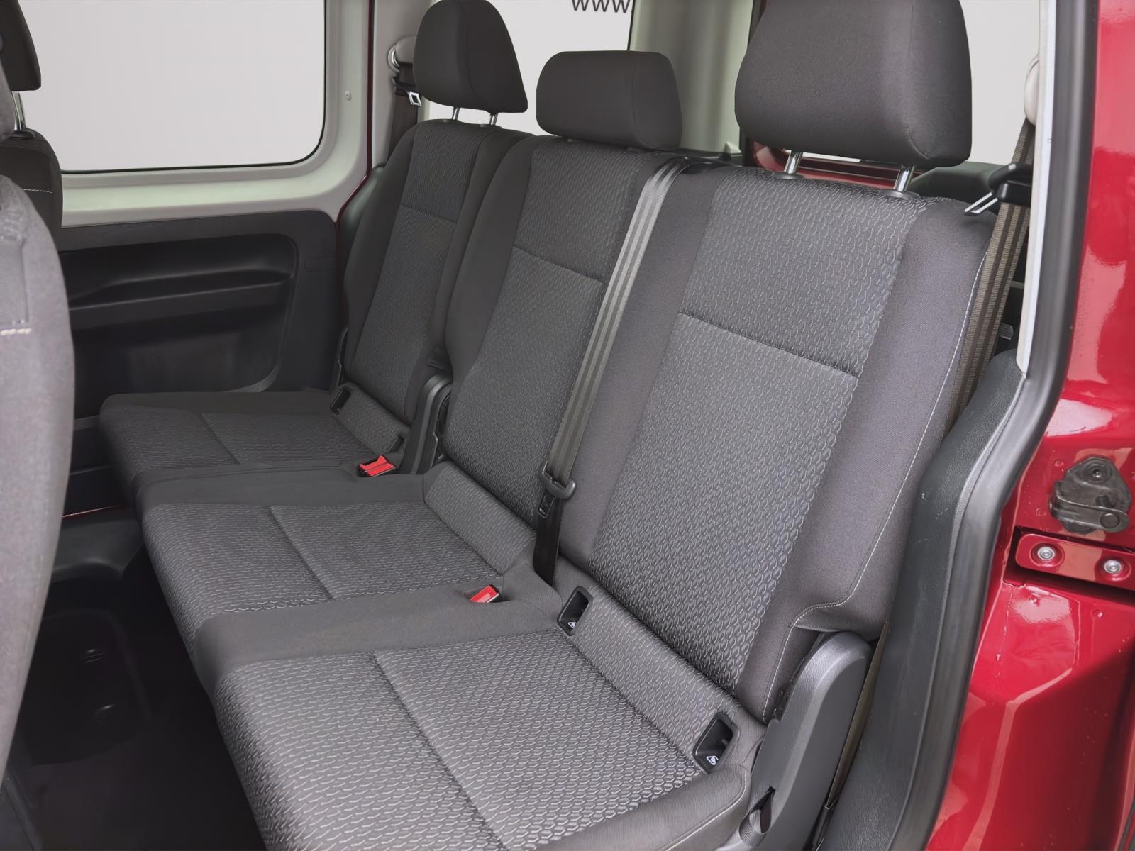 Volkswagen Caddy 2.0 TDI DSG AHK KLIMA PDC SITZHZG