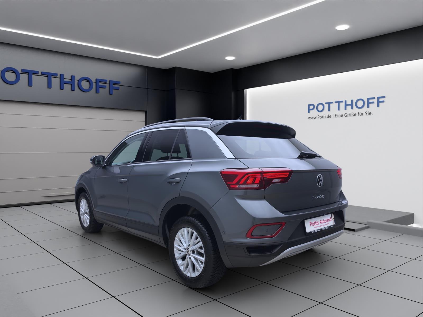 Volkswagen T-Roc 1.0 TSI LIFE NAVI PDC LED SITZHZG