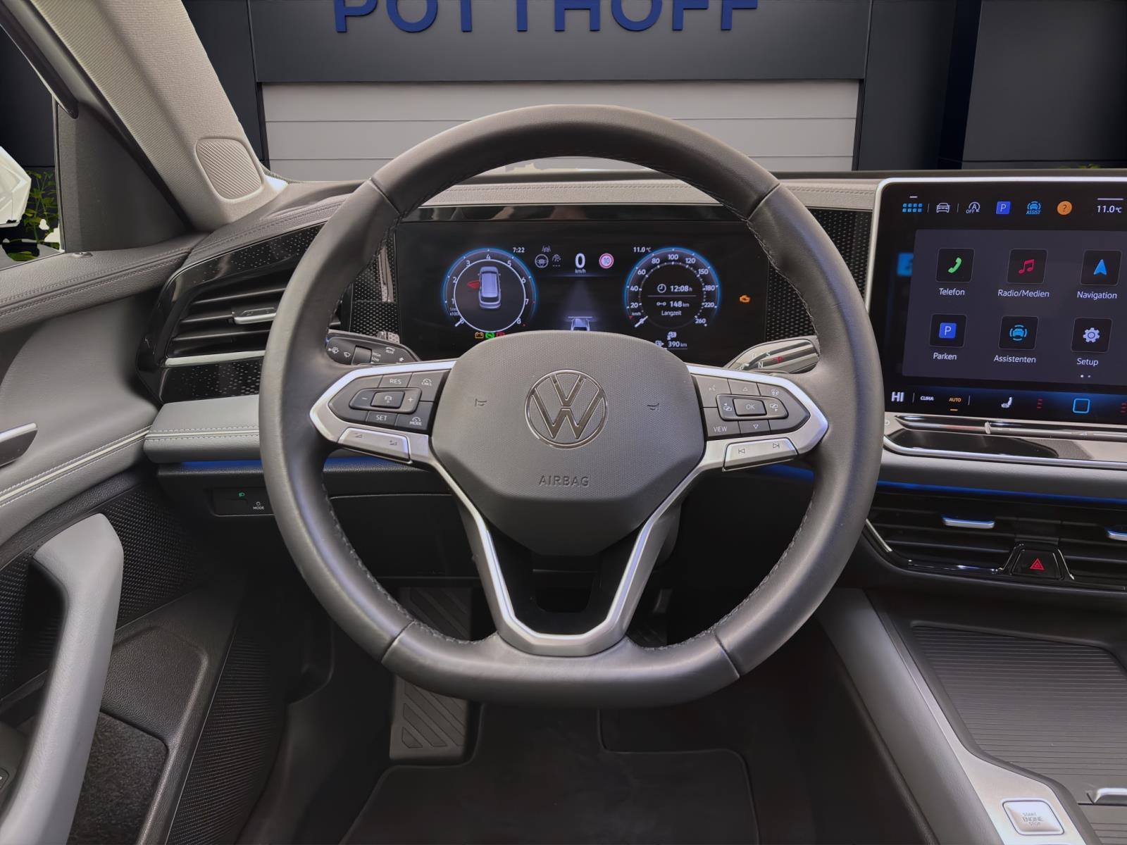 Volkswagen Passat Variant 1.5 eTSI DSG BUSINESS AHK NAVI ACC KAMERA