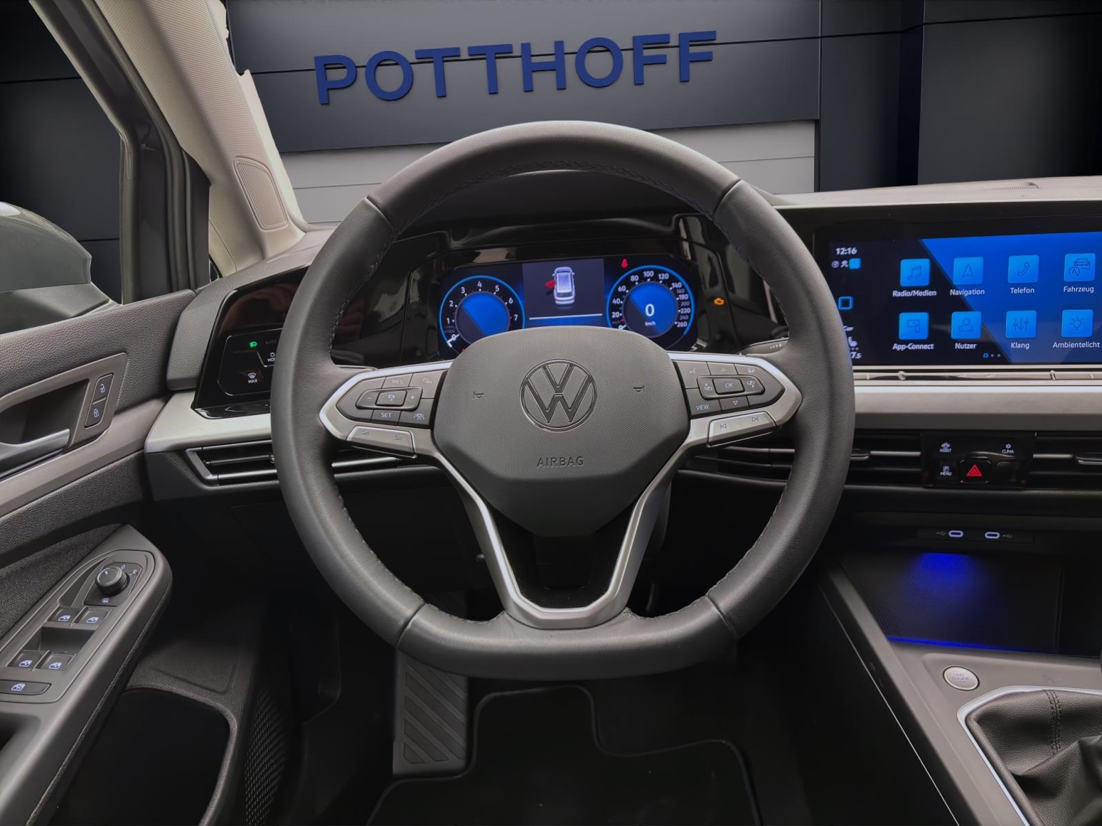 Volkswagen Golf Variant 1.0 TSI LIFE NAVI PDC LED SITZHZG