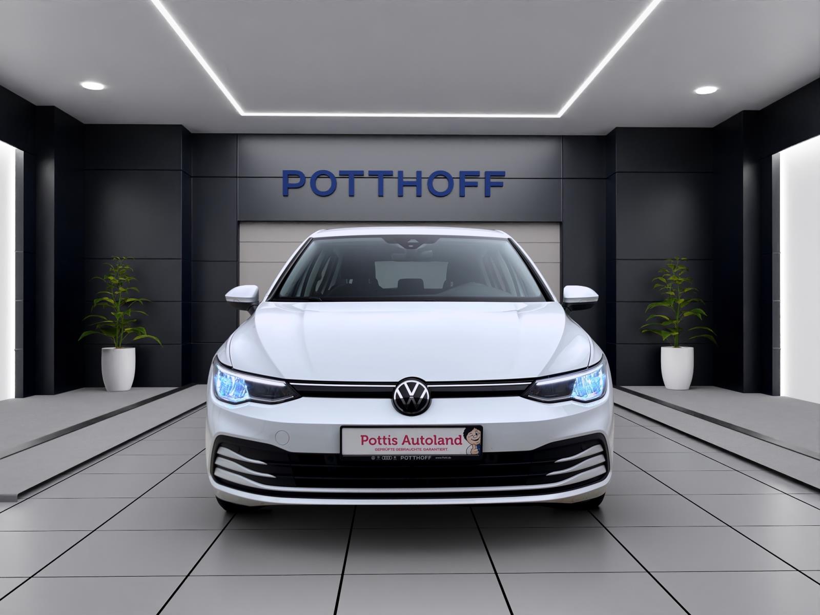 Volkswagen Golf 1.5 TSI LIFE PDC LED NAVI SITZHZG