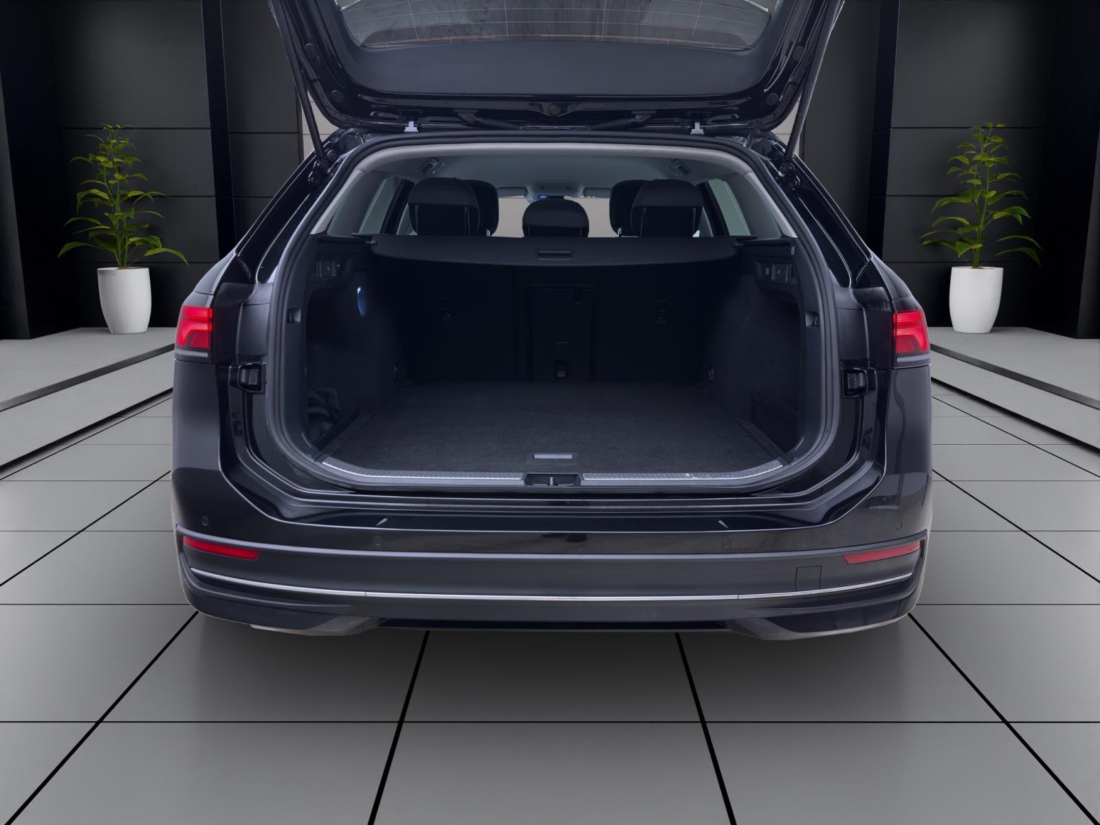 Volkswagen Passat Variant 1.5 eTSI DSG BUSINESS AHK NAVI ACC KAMERA
