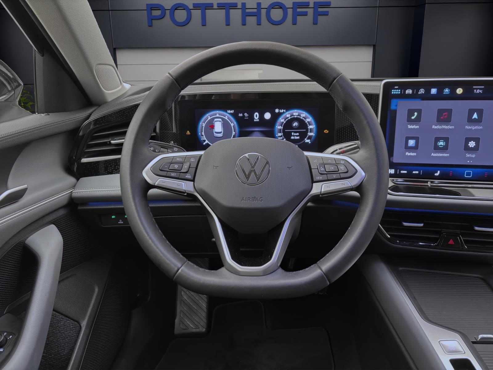Volkswagen Passat Variant 1.5 eTSI DSG BUSINESS AHK NAVI ACC KAMERA