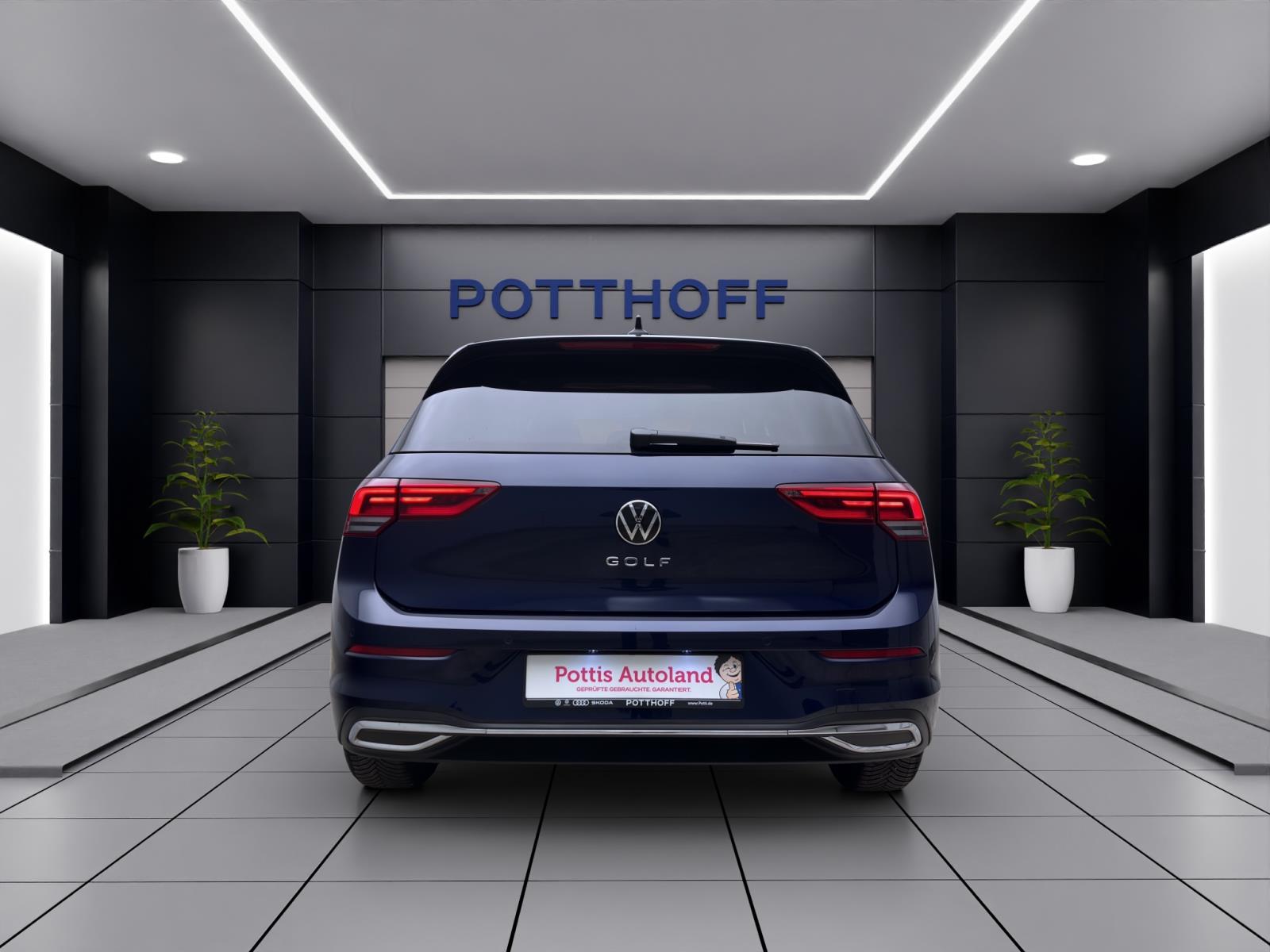 Volkswagen Golf 2.0 TDI DSG MOVE AHK NAVI ACC KAMERA LED