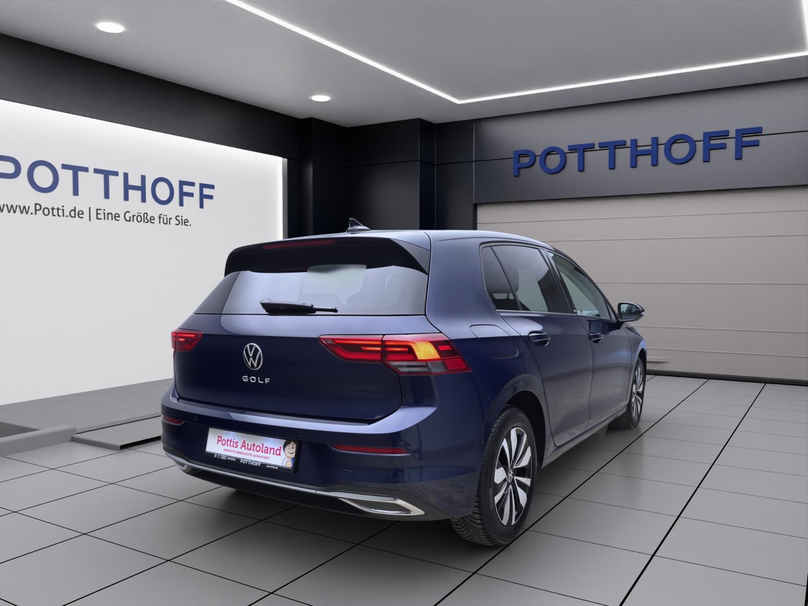 Volkswagen Golf 2.0 TDI DSG MOVE AHK NAVI ACC KAMERA LED