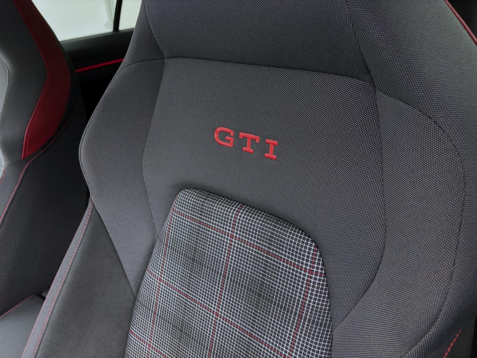 Bild 16: Volkswagen Golf 2.0 TSI DSG GTI NAVI ACC KAMERA PDC