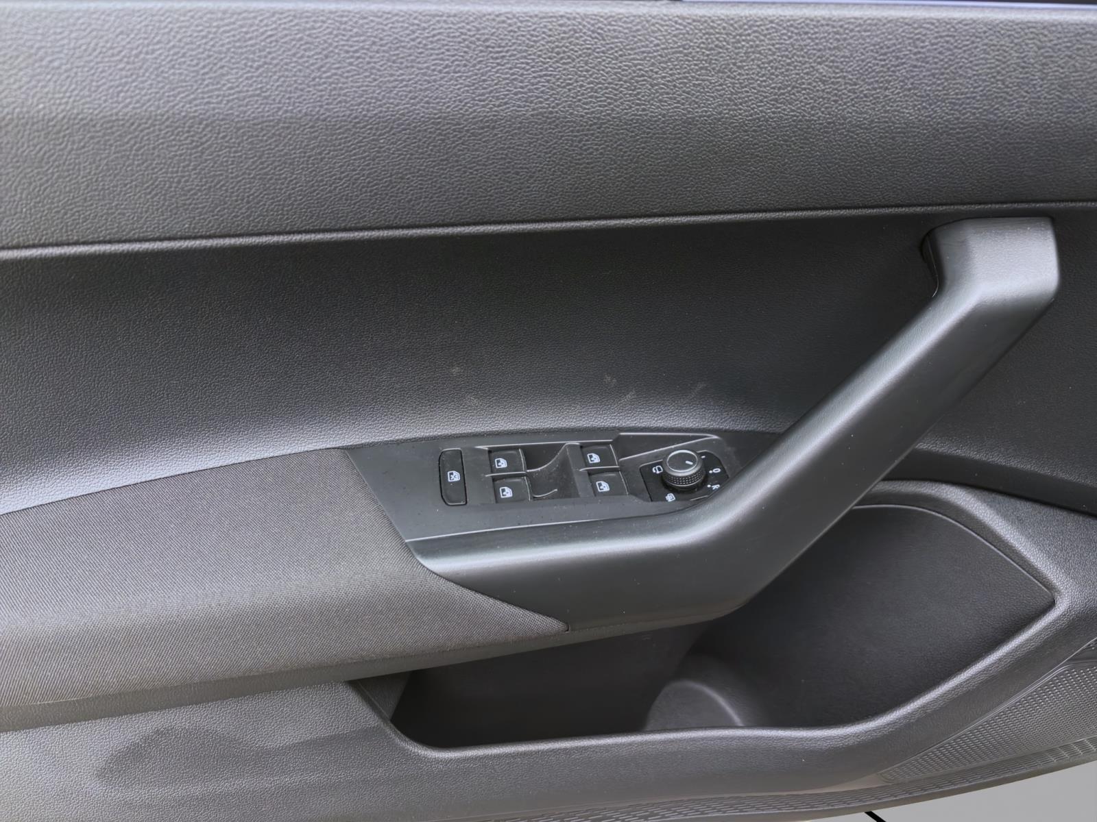 Bild 9: Volkswagen Polo 1.0 TSI DSG R-LINE KAMERA IQ.LIGHT PDC ACC