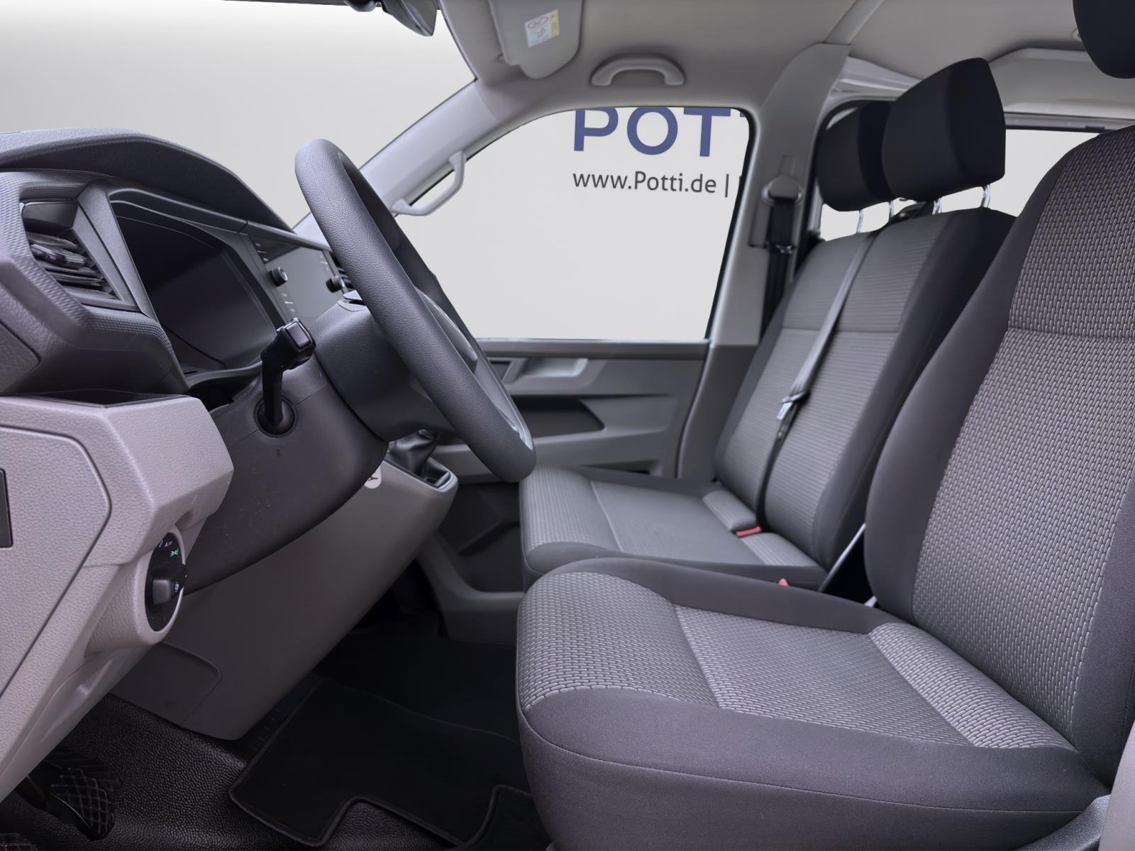 Volkswagen T6.1 Transporter Kombi 2.0 TDI 9-SITZER KLIMA PDC NAVI
