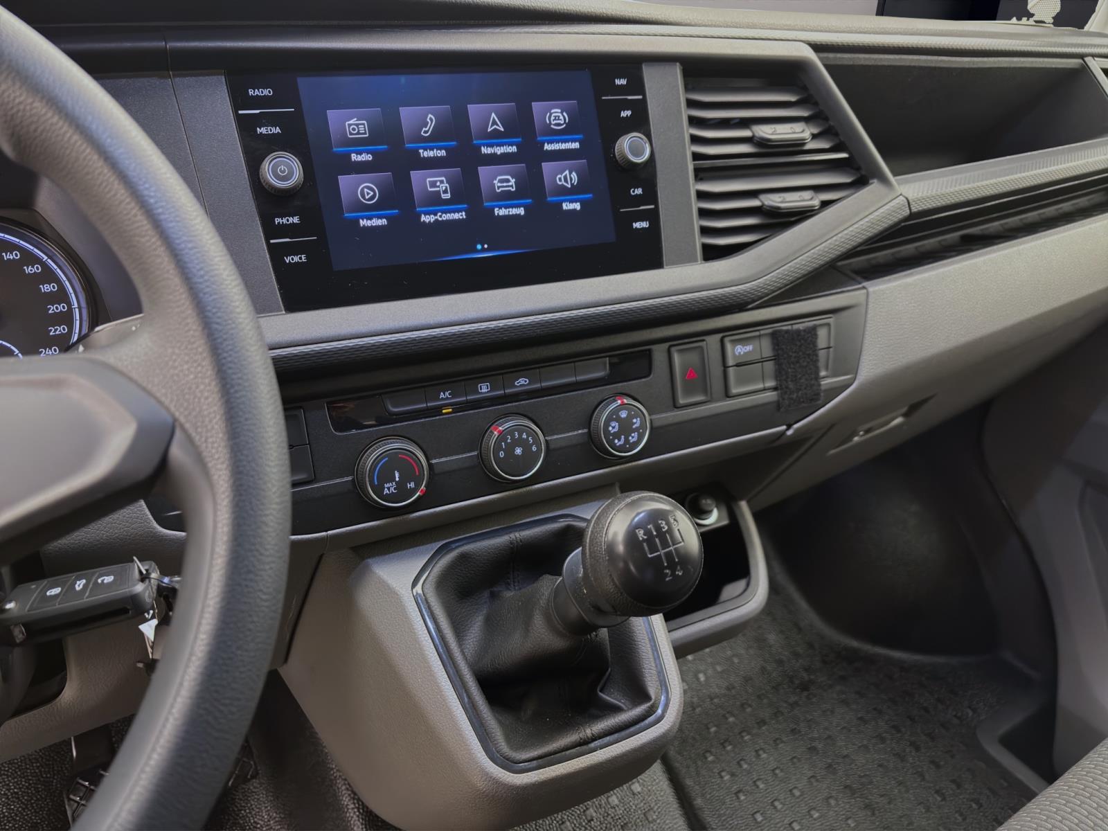 Volkswagen T6.1 Transporter Kombi 2.0 TDI 9-SITZER NAVI KLIMAPDC