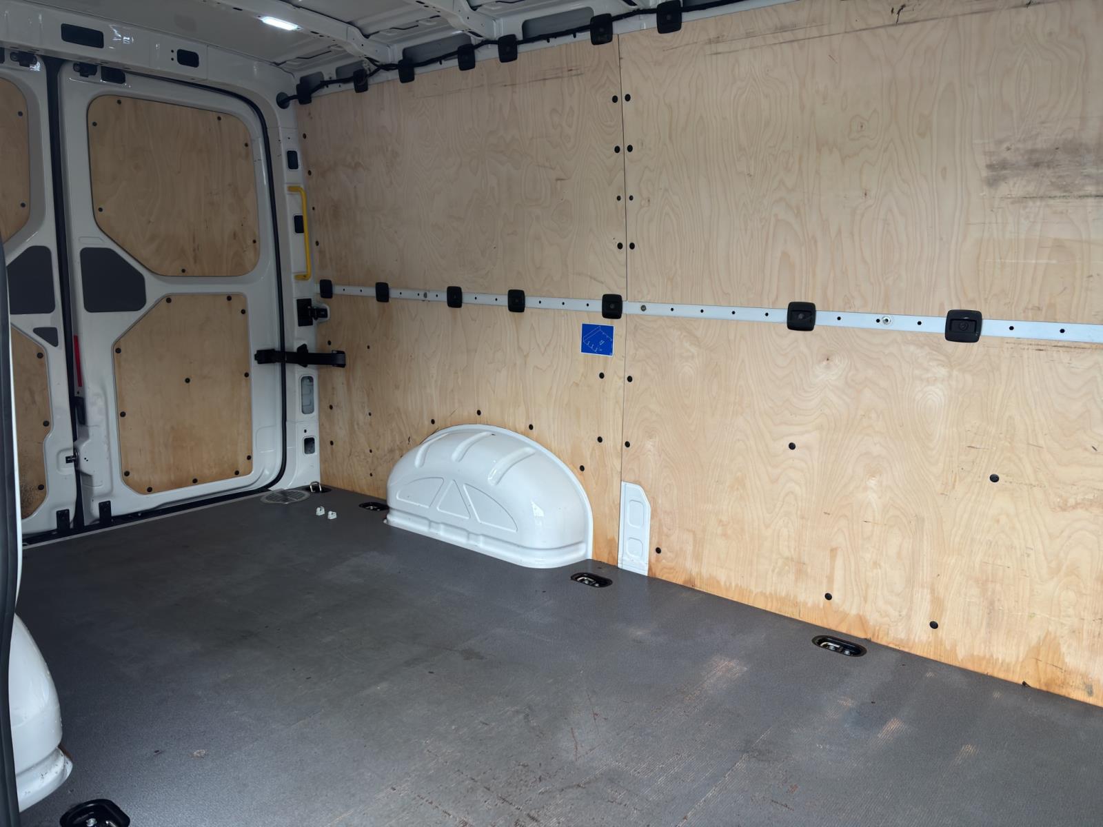 Volkswagen Crafter 35 Kasten Mittel ND 2,0 TDI AHK/Klima