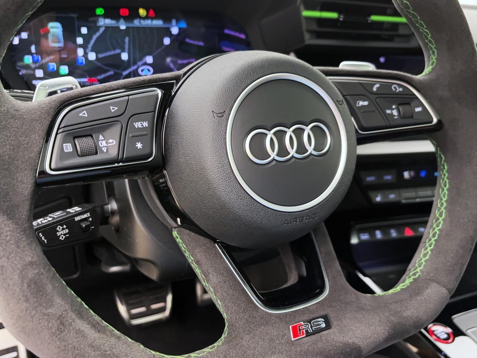 Audi RS3 Limousine Q NAVI MATRIX KAMERA B&O HuD