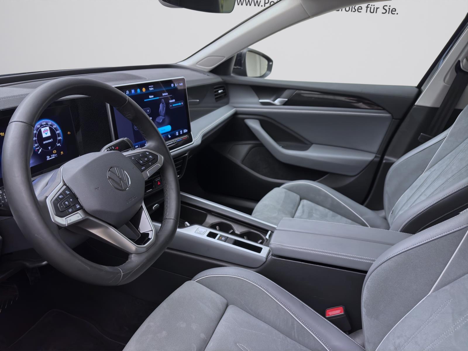 Volkswagen Passat Variant 2.0 TDI DSG BUSINESS AHK NAVI ACC KAMERA