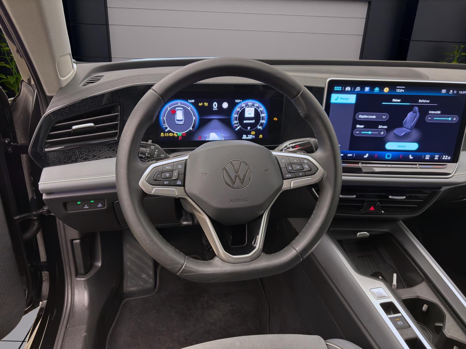 Volkswagen Passat Variant 2.0 TDI DSG BUSINESS AHK NAVI ACC KAMERA