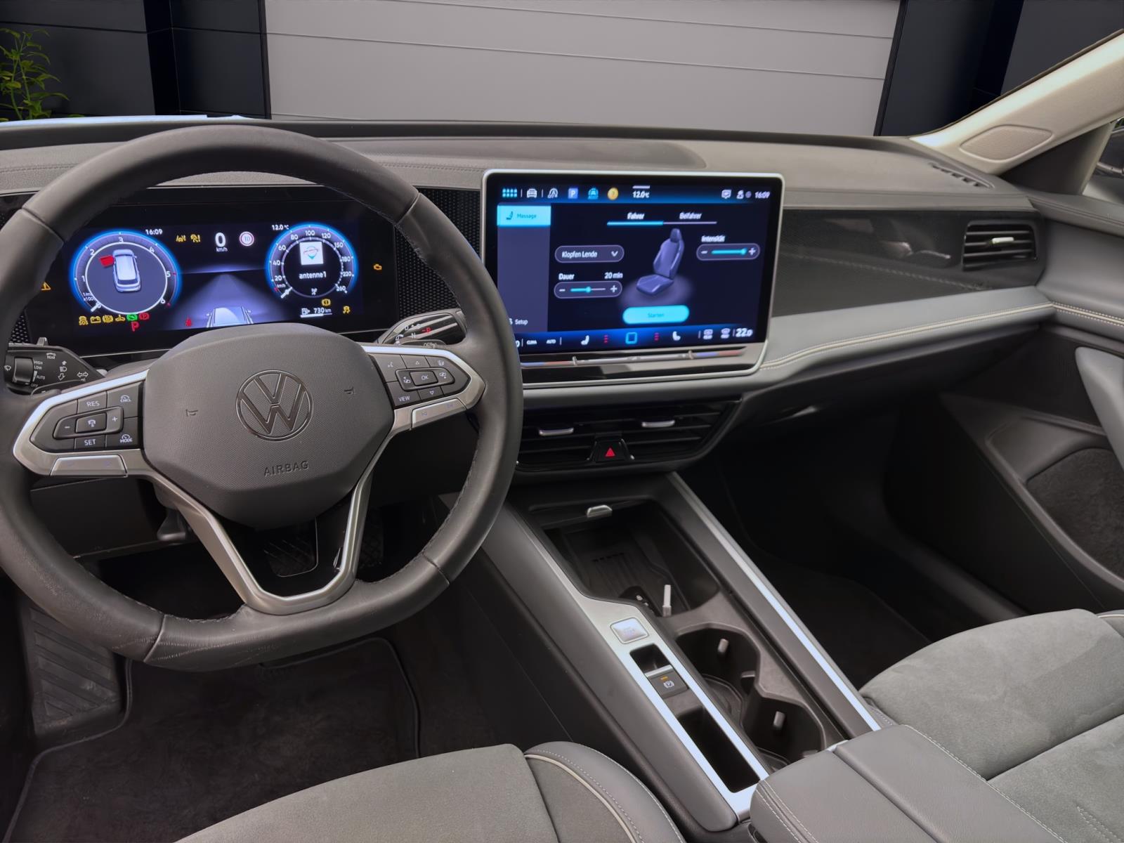 Volkswagen Passat Variant 2.0 TDI DSG BUSINESS AHK NAVI ACC KAMERA