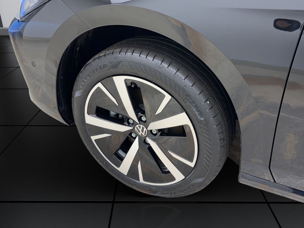 Volkswagen Passat Variant 1.5 eTSI DSG BUSINESS AHK NAVI ACC KAMERA LED