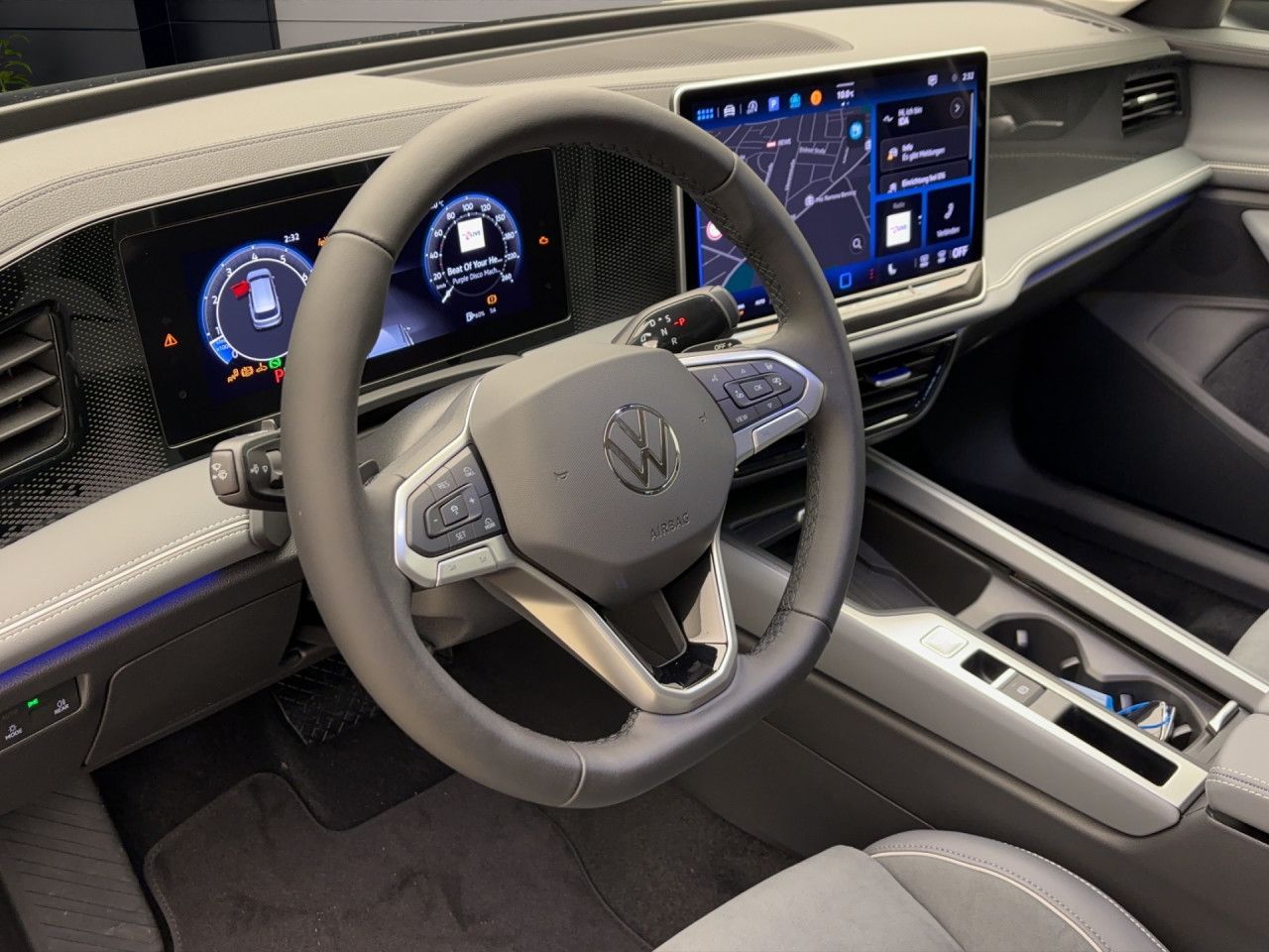 Volkswagen Passat Variant 1.5 eTSI DSG BUSINESS AHK NAVI ACC KAMERA LED