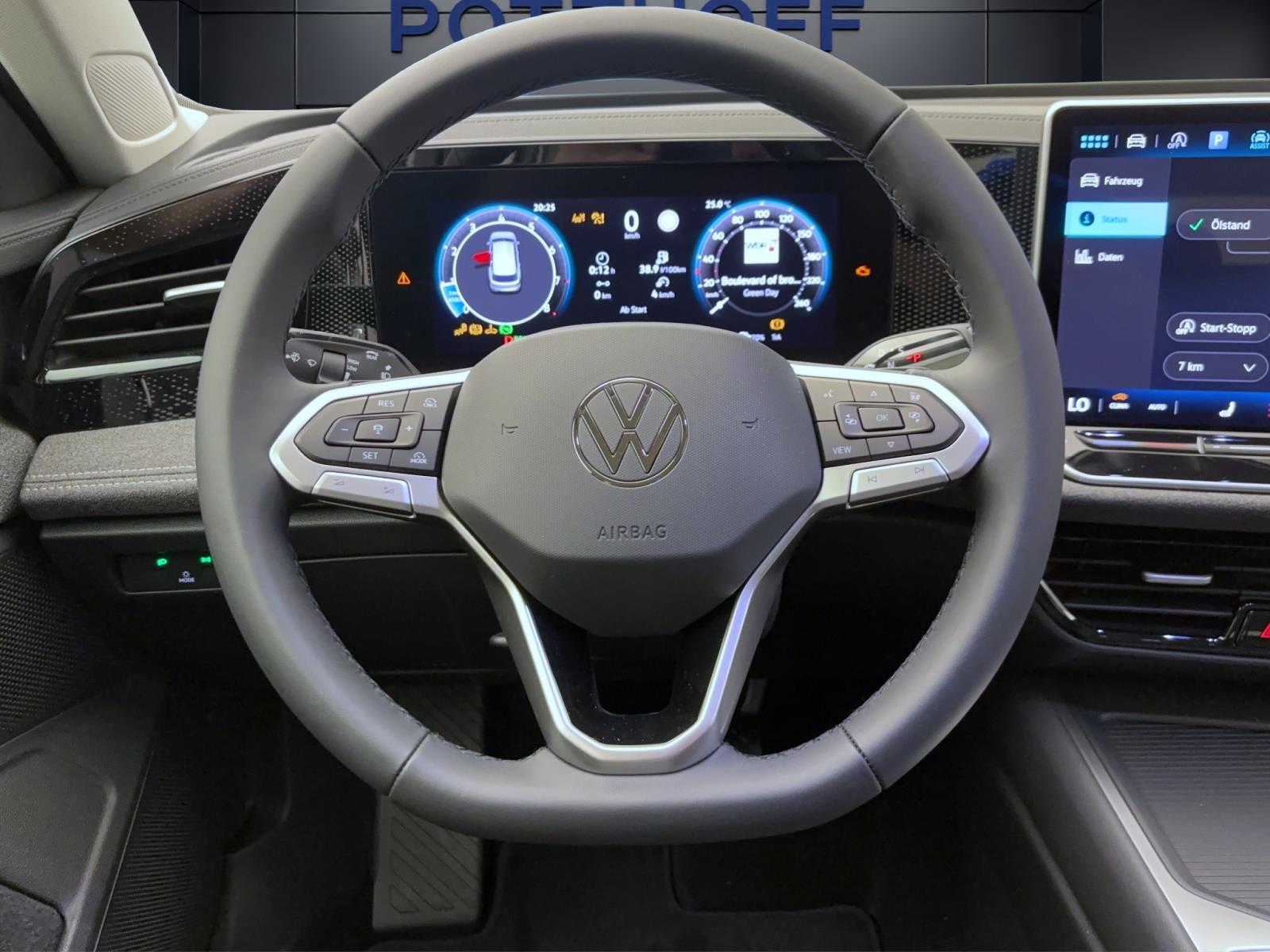 Volkswagen Passat Variant 1.5 eTSI DSG AHK ACC KAMERA LED
