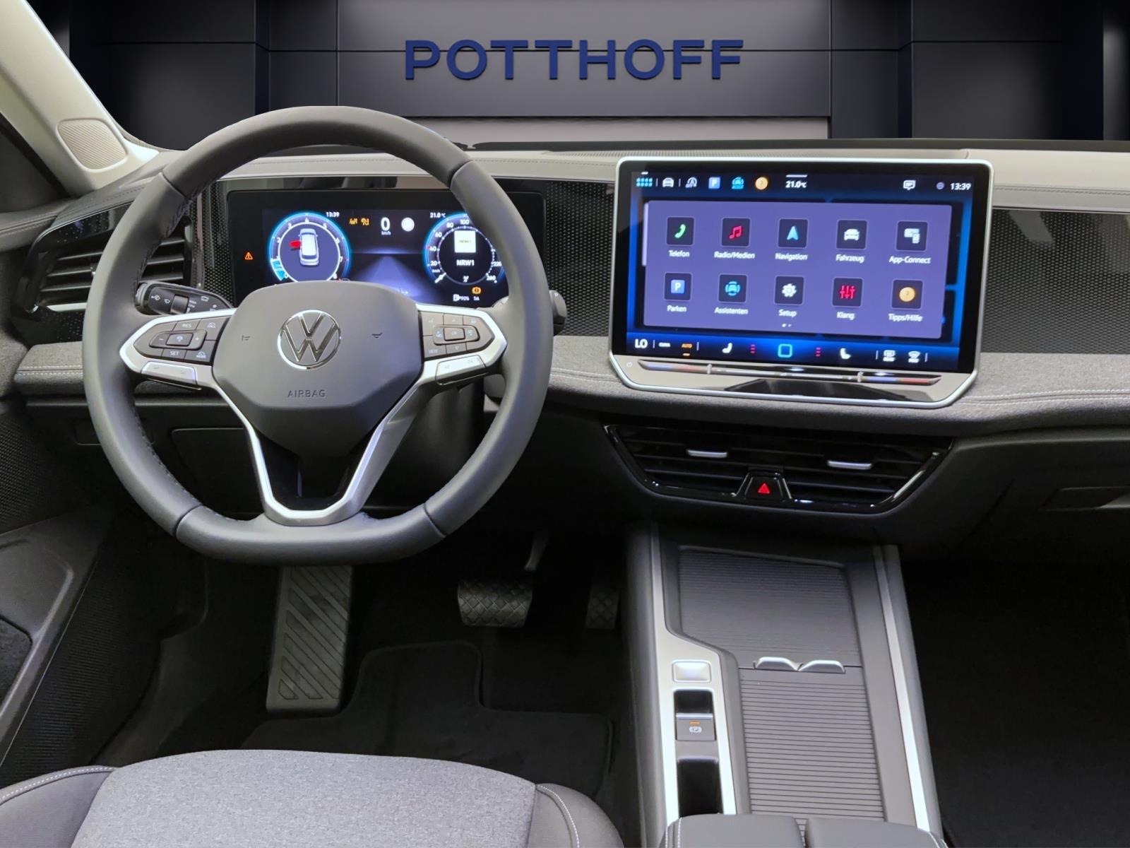 Volkswagen Passat Variant 1.5 eTSI DSG AHK ACC KAMERA LED