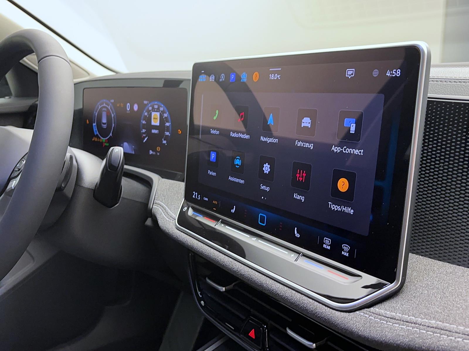 Volkswagen Passat Variant 1.5 eTSI DSG AHK ACC KAMERA LED