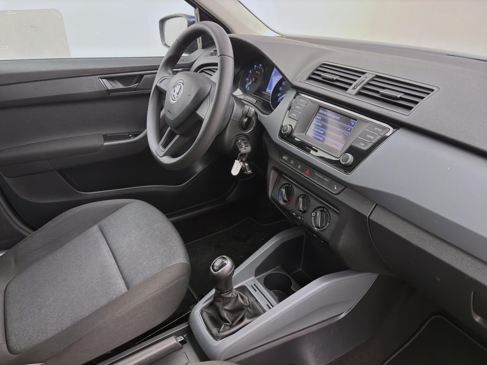 Skoda Fabia 1.0 MPI Cool Edition PDC DAB+ Sitzhzg Climatic