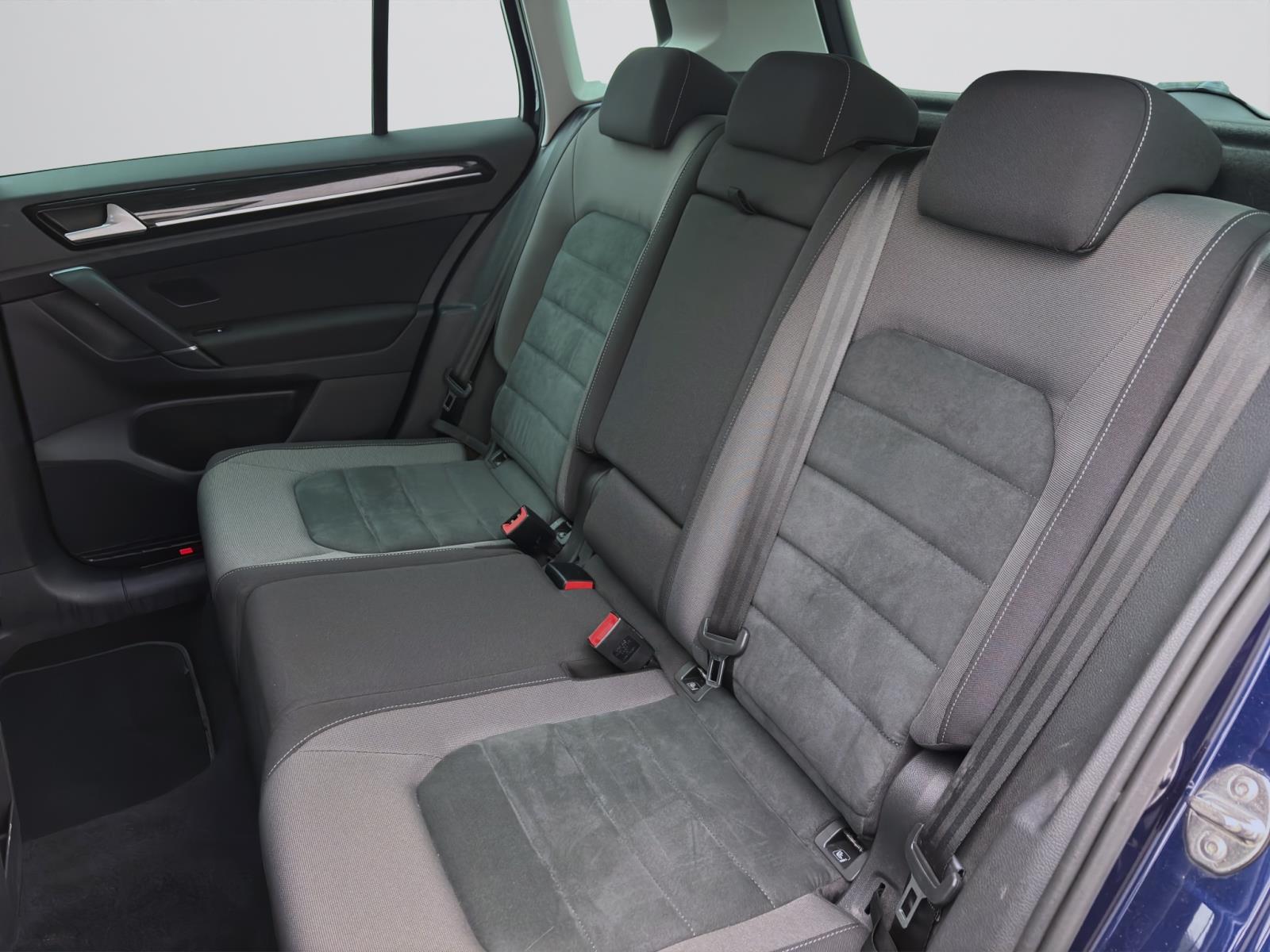 Volkswagen Golf Sportsvan 1.5 TSI HIGHLINE NAVI ACC PDC LED