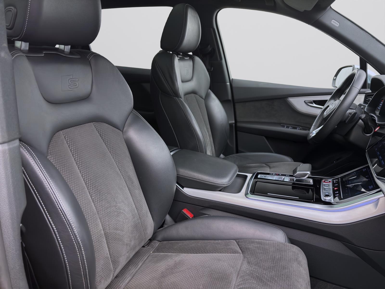 Audi SQ7 4.0 TDI Q PANO VIRTUAL AHK LM21 HuD
