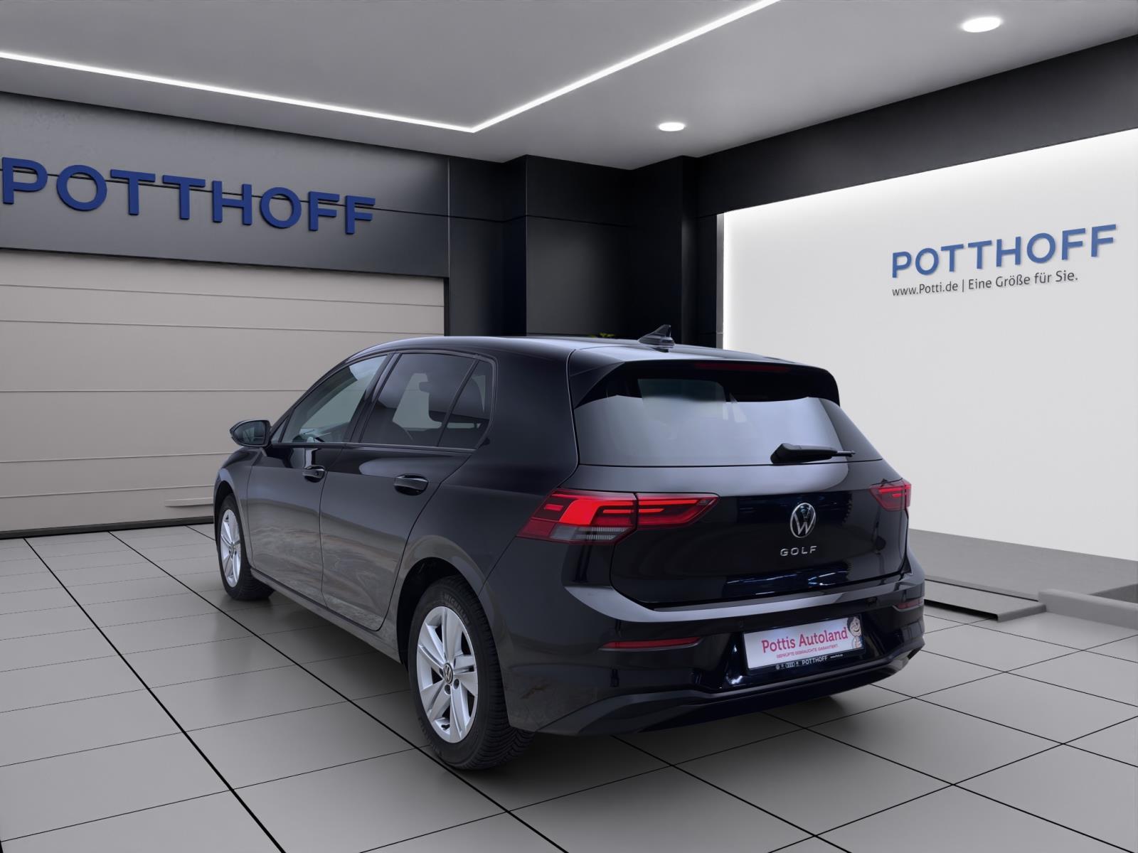 Volkswagen Golf 1.5 TSI LIFE NAVI PRO ACC LM16 SITZHZG