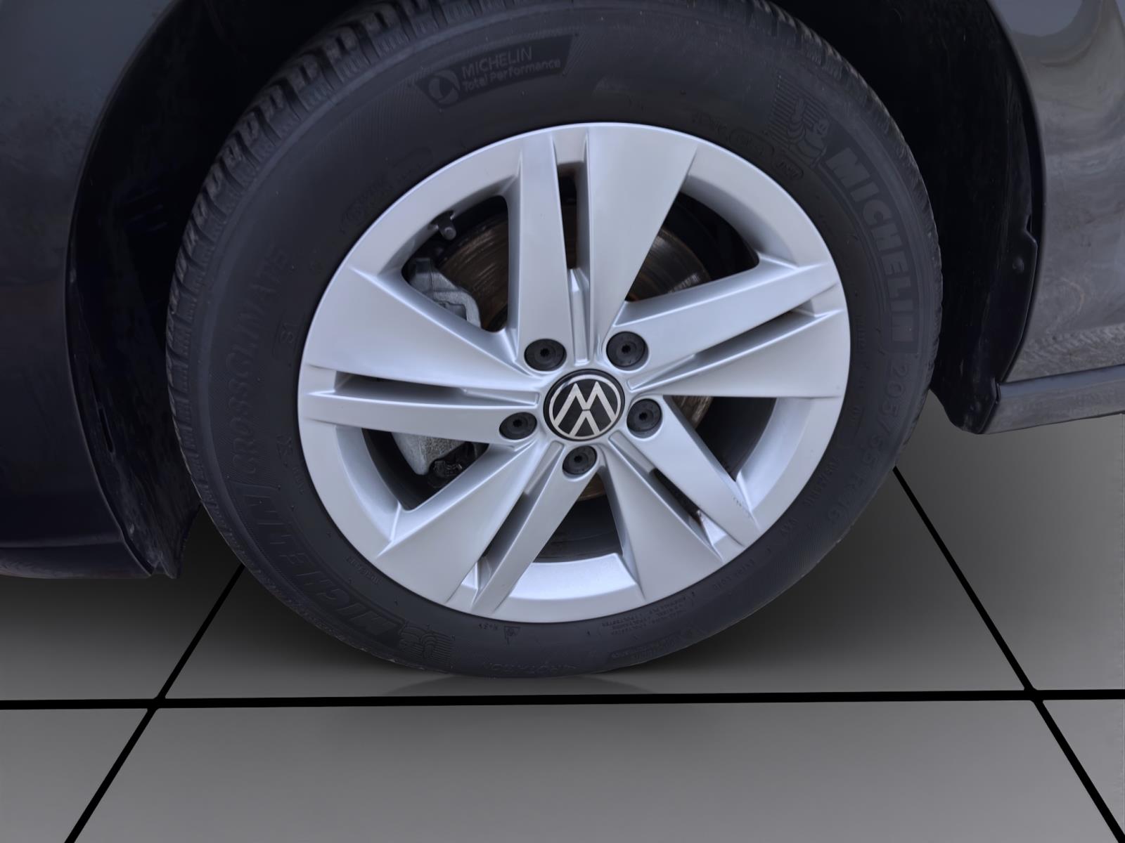 Volkswagen Golf 1.5 TSI LIFE NAVI PRO ACC LM16 SITZHZG