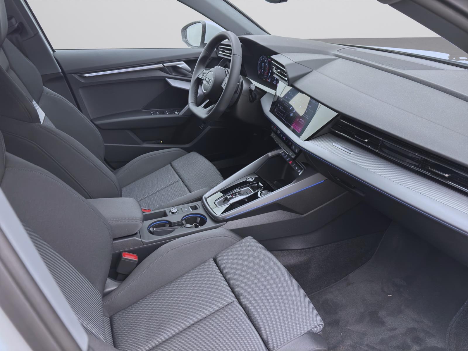 Audi A3 Limousine 30 TFSI S LINE SPORTSITZE VIRTUAL LM18 AHK