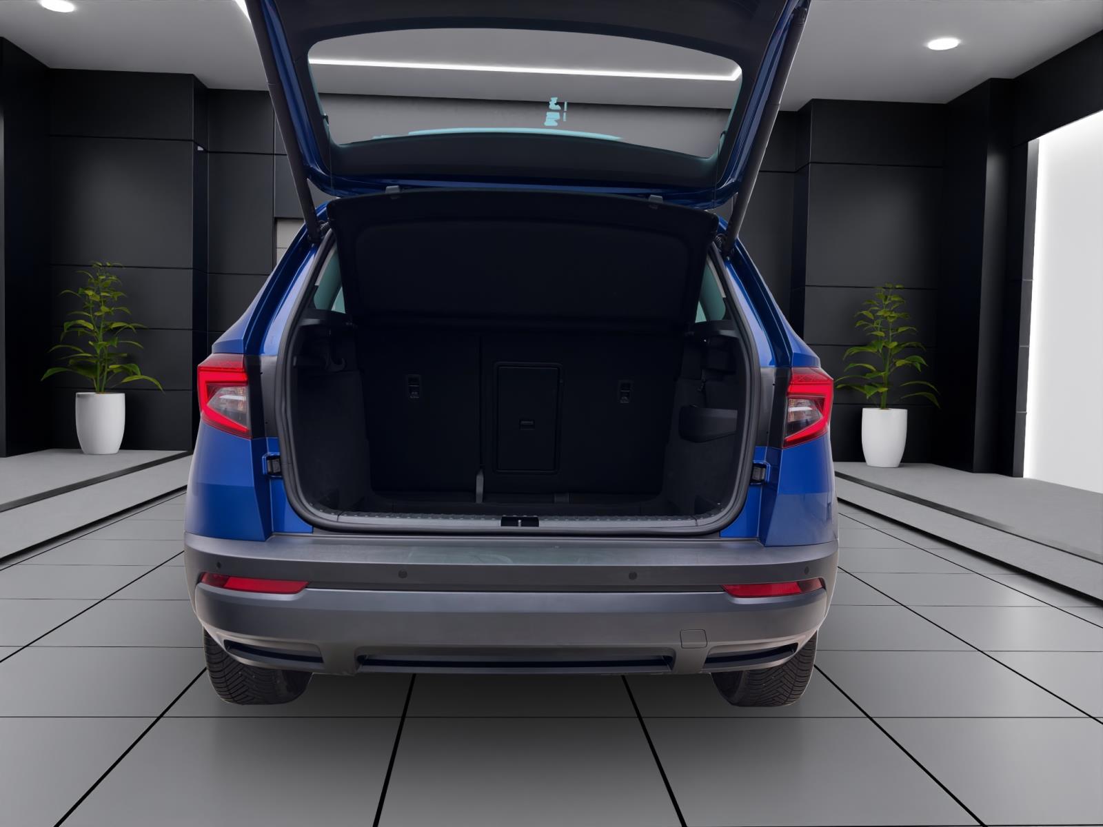 Skoda Karoq 1.5 TSI DSG CLEVER AHK NAVI ACC KAMERA