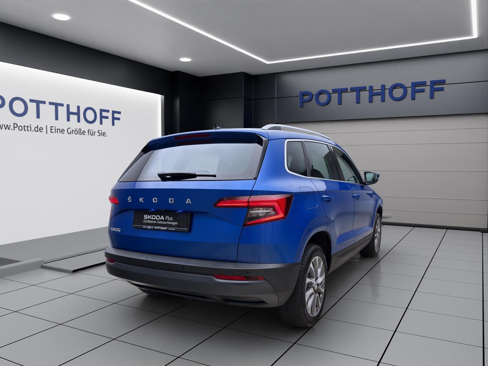Skoda Karoq 1.5 TSI DSG CLEVER AHK NAVI ACC KAMERA
