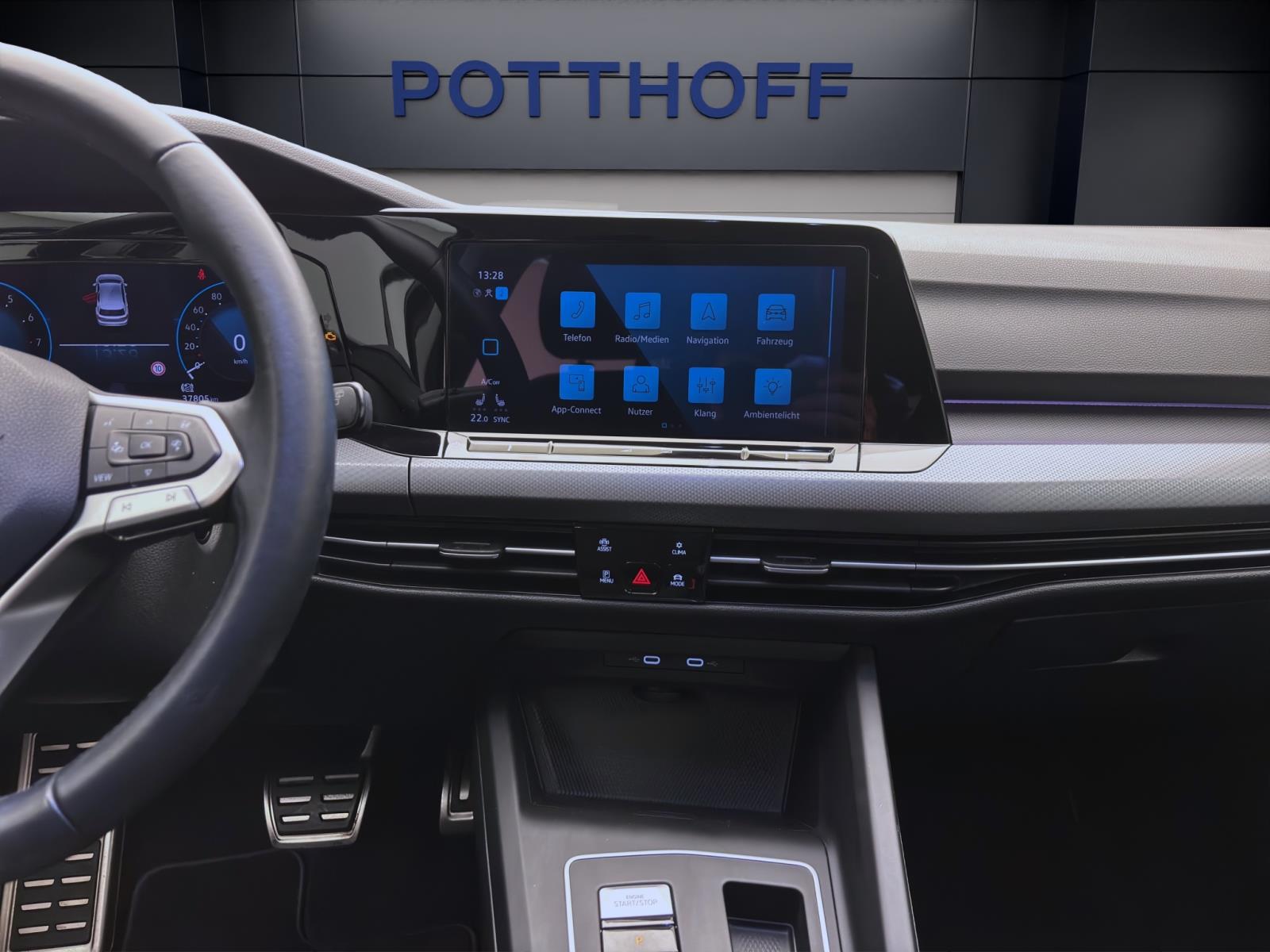 Volkswagen Golf 1.5 eTSI ACTIVE NAVI HuD MATRIX ACC