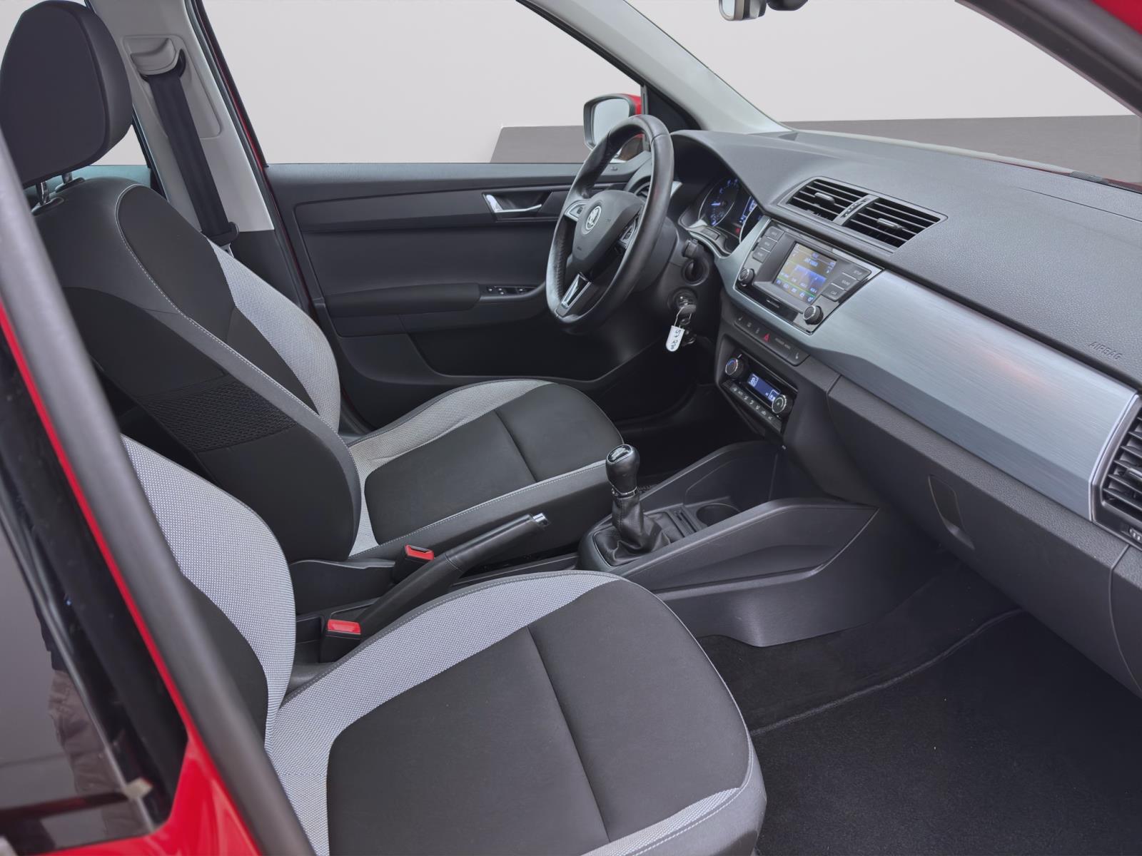 Skoda Fabia 1.0 MPI AMBITION SITZHZG LIGHT-ASSIST DAB+