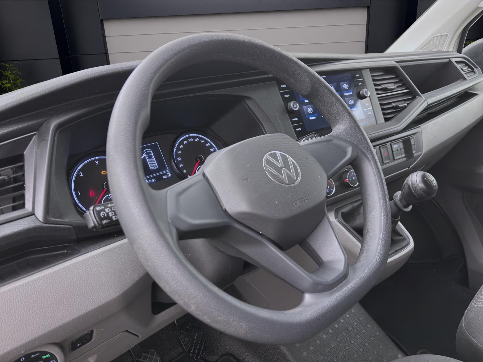 Volkswagen T6.1 Transporter Kombi 2.0 TDI 9-SITZER NAVI KLIMA PDC