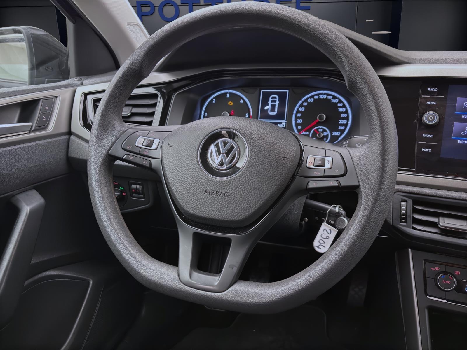 Volkswagen Polo 1.6 TDI COMFORTLINE NAVI ACC PDC