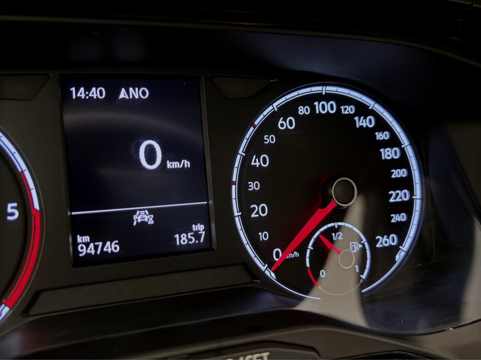 Volkswagen Polo 1.6 TDI COMFORTLINE NAVI ACC PDC