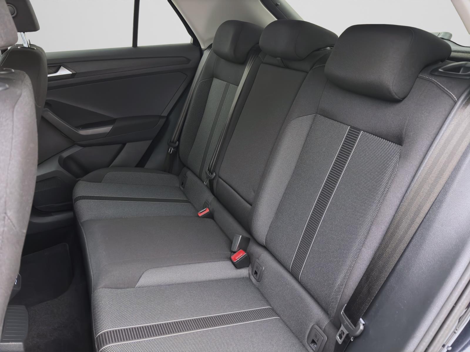 Volkswagen T-Roc 2.0 TDI DSG LIFE LED+ PDC KAMERA NAVI