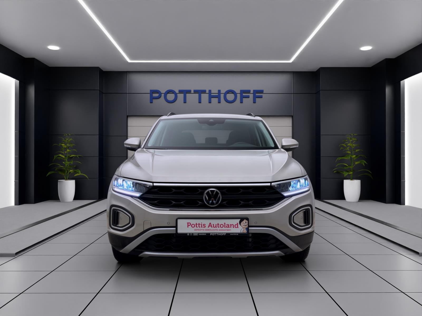 Volkswagen T-Roc 1.5 TSI DSG MOVE LED KAMERA D.COCKPIT CLIMATRONIC