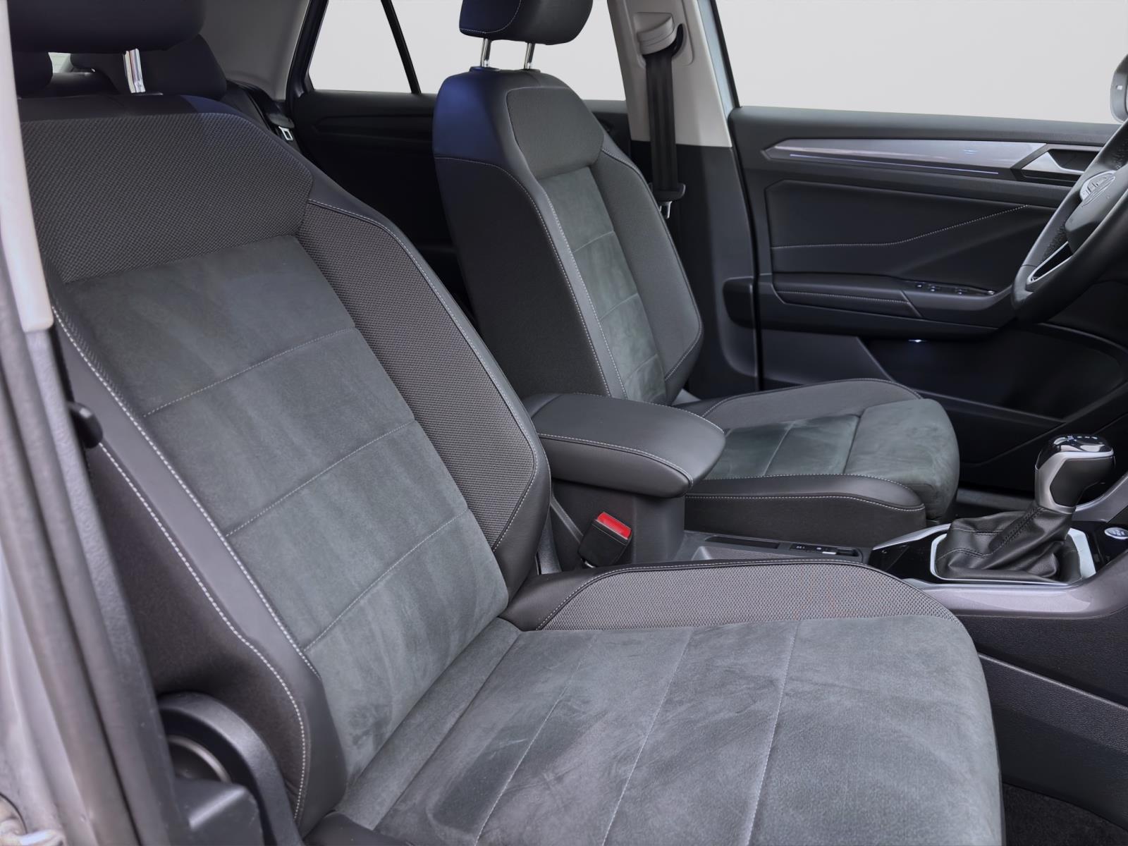 Volkswagen T-Roc 2.0 TDI DSG STYLE AHK KAMERA NAVI PDC